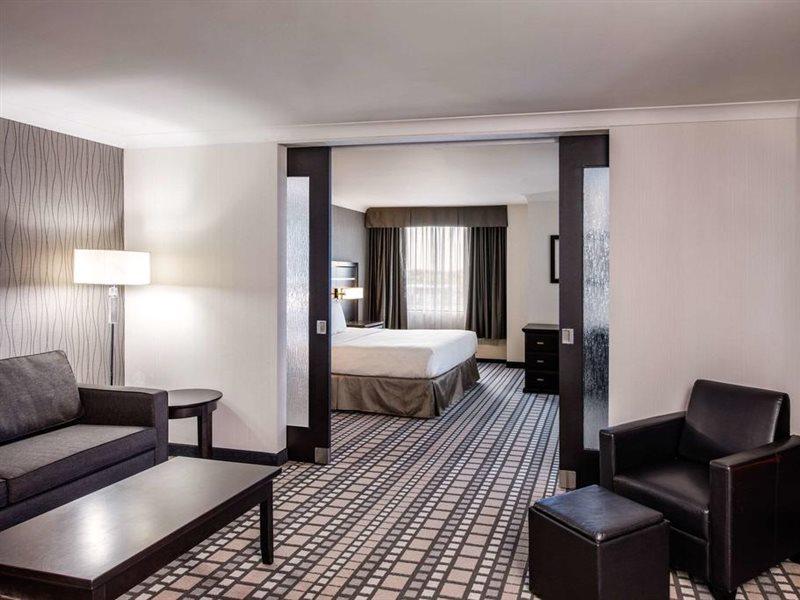 Clarion Hotel&Suites Winnipeg Esterno foto