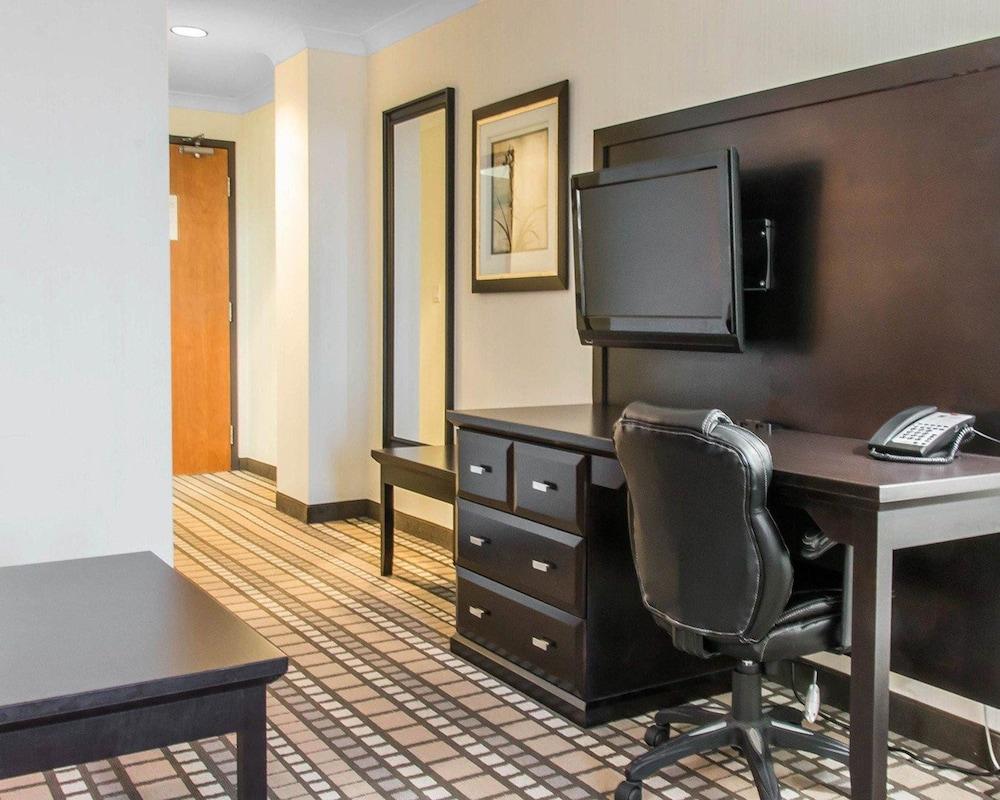 Clarion Hotel&Suites Winnipeg Esterno foto