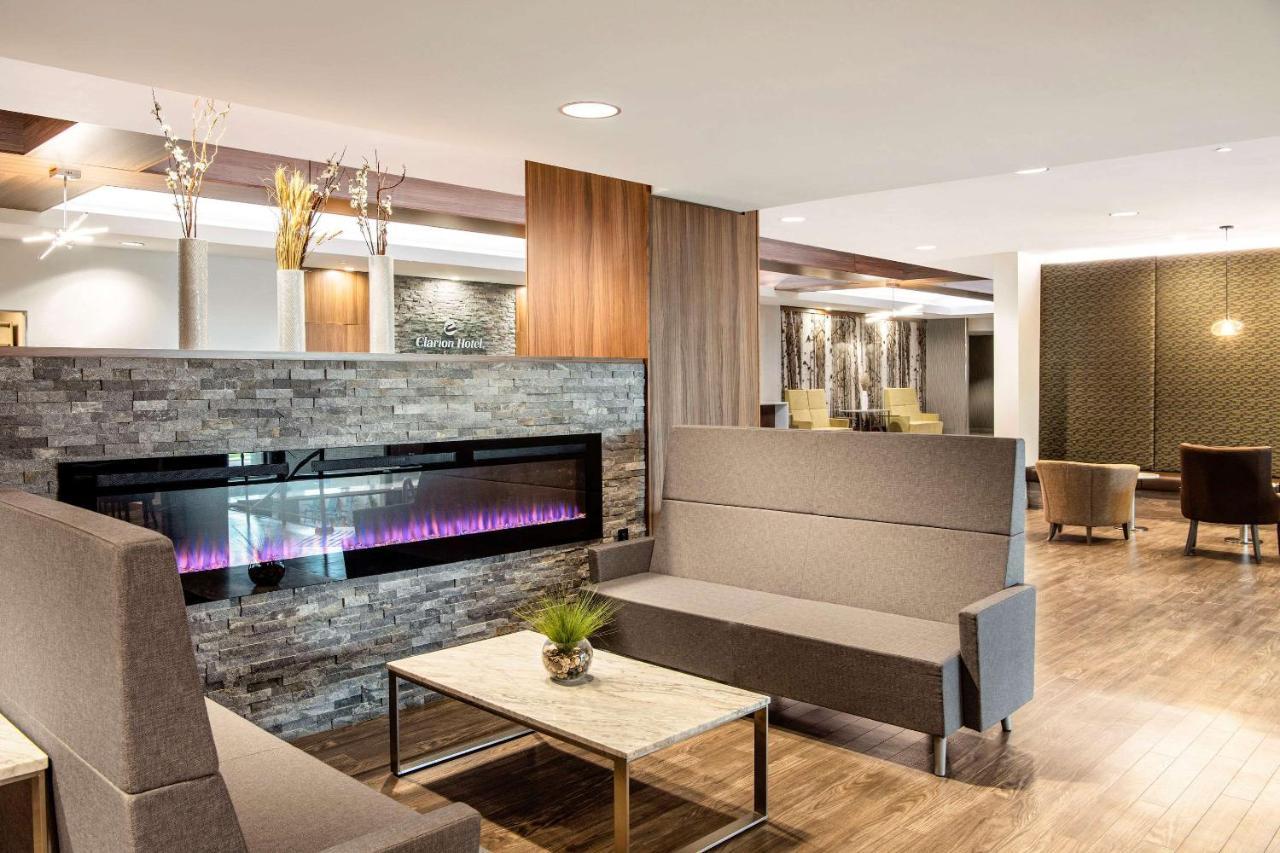 Clarion Hotel&Suites Winnipeg Esterno foto