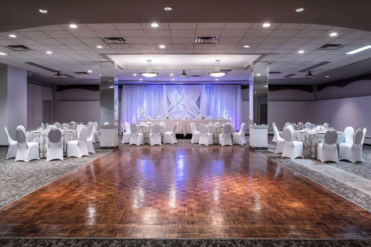 Clarion Hotel&Suites Winnipeg Esterno foto