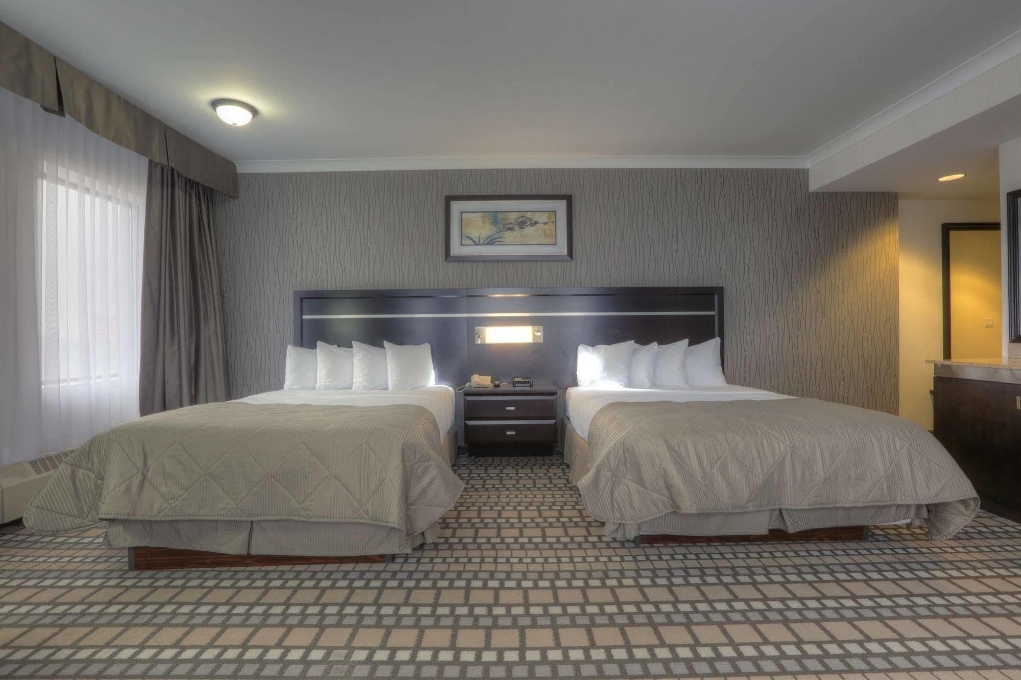 Clarion Hotel&Suites Winnipeg Esterno foto