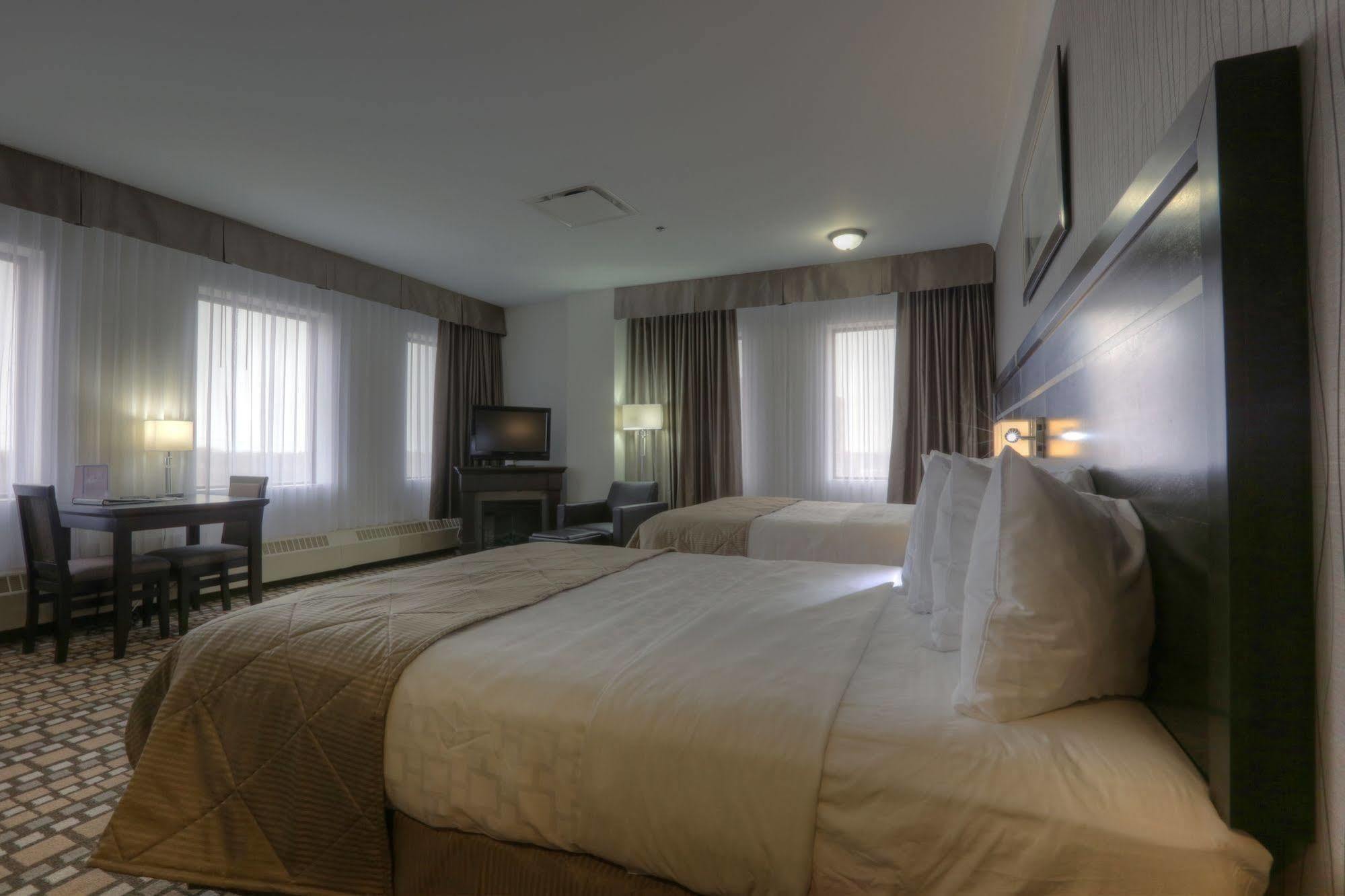 Clarion Hotel&Suites Winnipeg Esterno foto