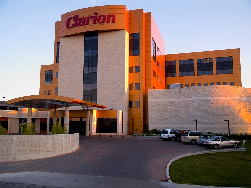 Clarion Hotel&Suites Winnipeg Esterno foto